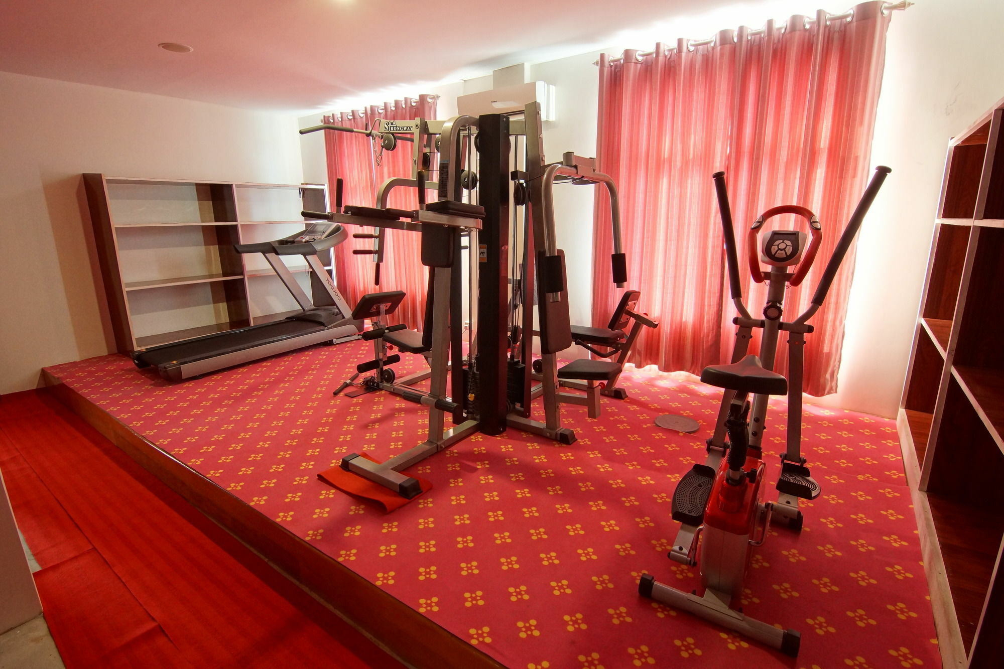 Triumph Hotel Mandalaj Kültér fotó